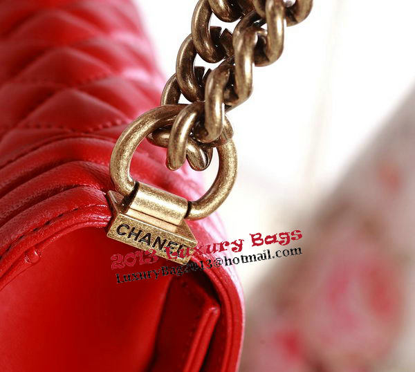 Chanel Boy Flap Shoulder Bag in Red Original Leather Gold