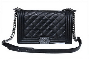 Chanel Boy Flap Shoulder Bag in Calfskin Leather A90164 Black