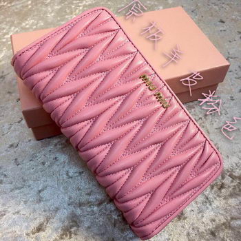 miu miu Matelasse Nappa Leather Wallet MM30150 Pink