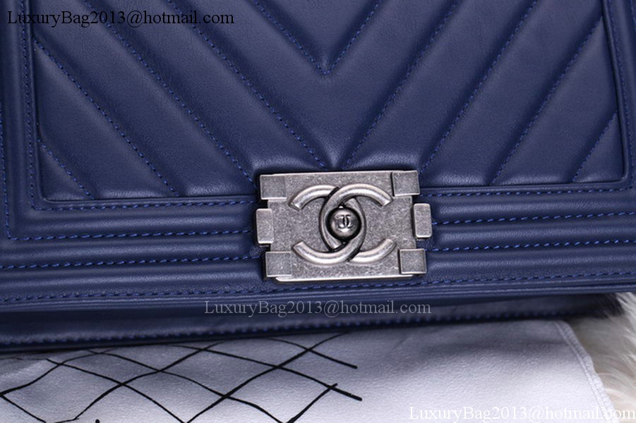 Chanel Boy Flap Shoulder Bags Chevron Calfskin Leather A67086 Blue