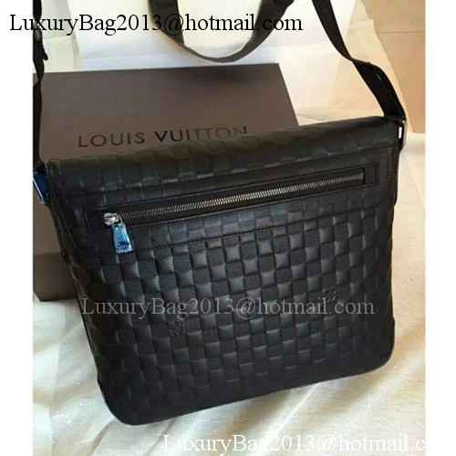 Louis Vuitton Damier Infini Leather District MM N41284 Onyx