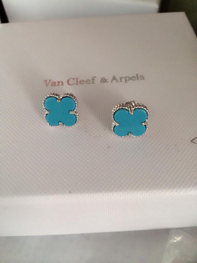 Van Cleef & Arpels Earrings VCA1214015