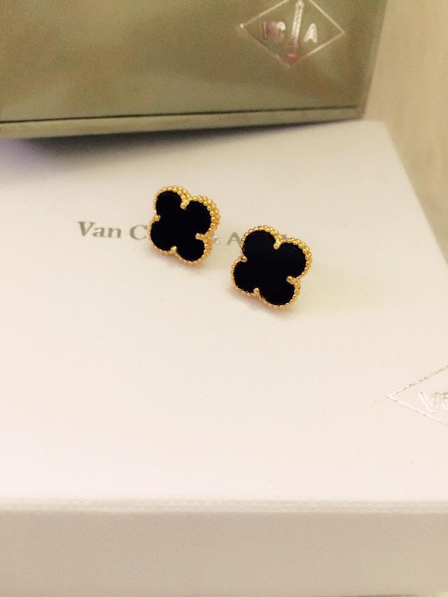 Van Cleef & Arpels Earrings VCA1214030