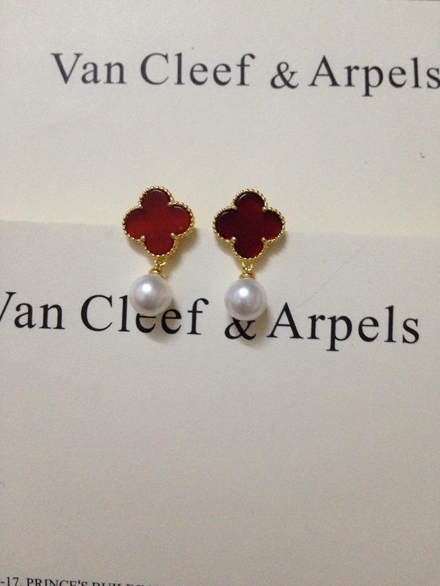 Van Cleef & Arpels Earrings VCA1214039
