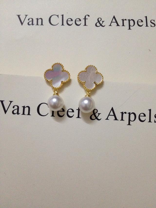 Van Cleef & Arpels Earrings VCA1214040