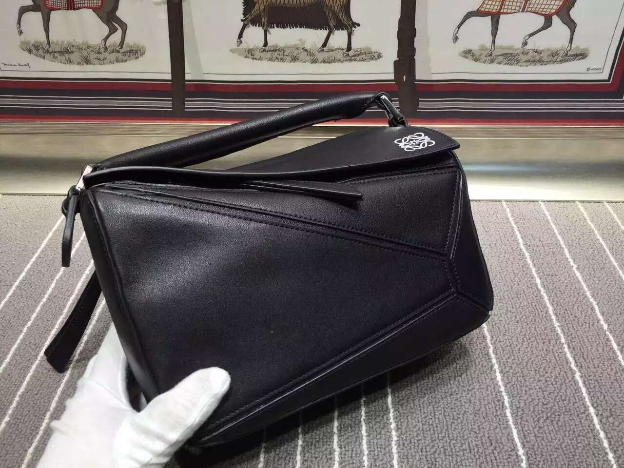 Loewe Puzzle Large Bag Original Leather L9122 Black