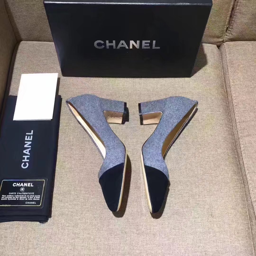 Chanel Pump Leather CH2146 Grey