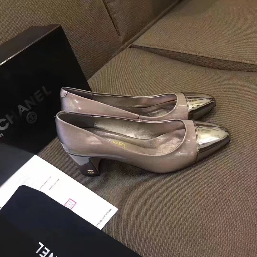 Chanel Pump Leather CH2146 Silver