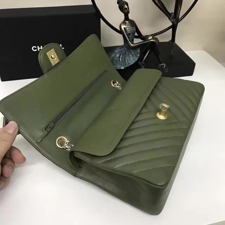 Chanel Flap Shoulder Bags Green Sheepskin Leather A1112 Glod