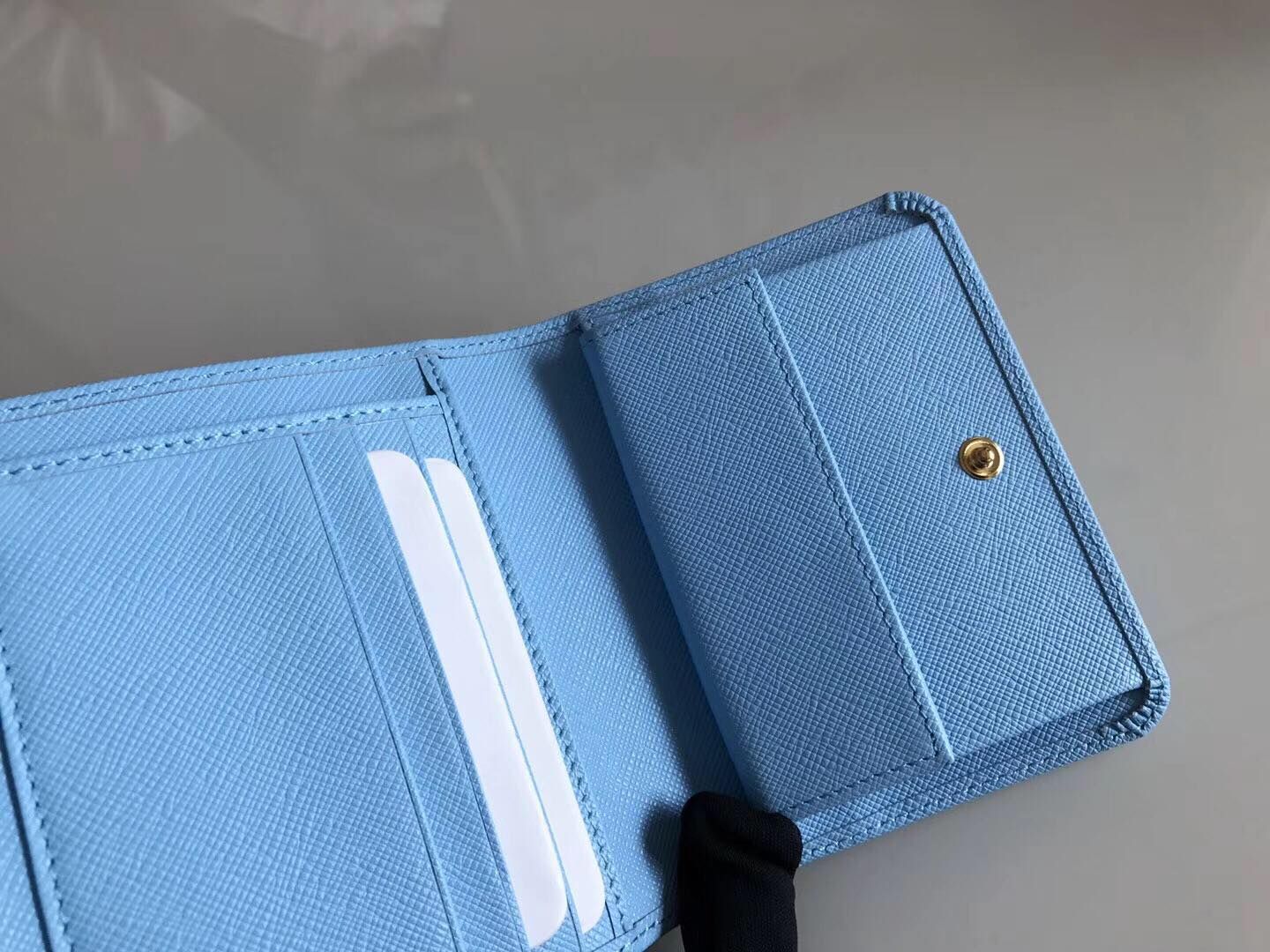 Prada Saffiano Leather Tri-Fold Wallet 1MH524