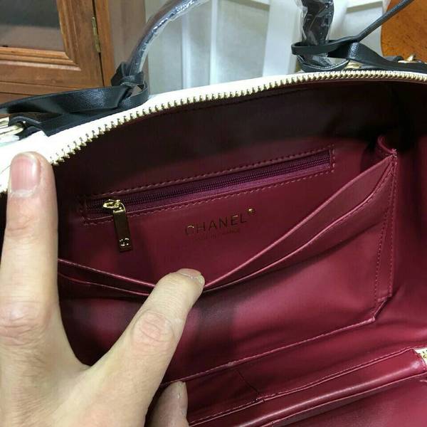 Chanel Calfskin Leather Shoulder Bag 6070 White