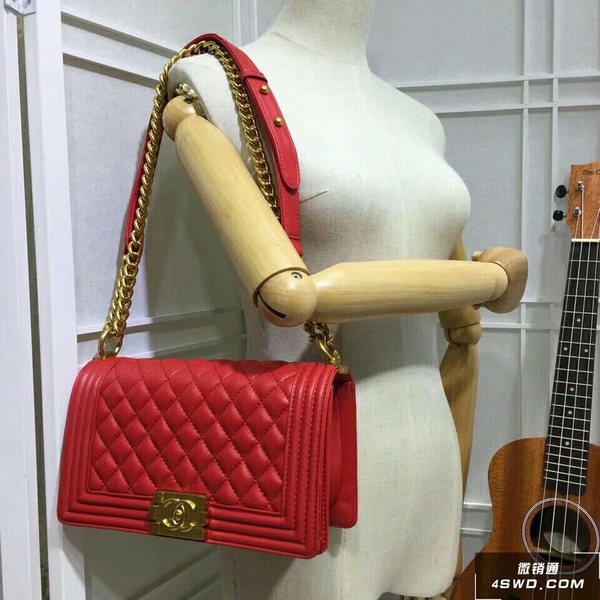 Boy Chanel Flap Shoulder Bag Sheepskin Leather 67086A Red