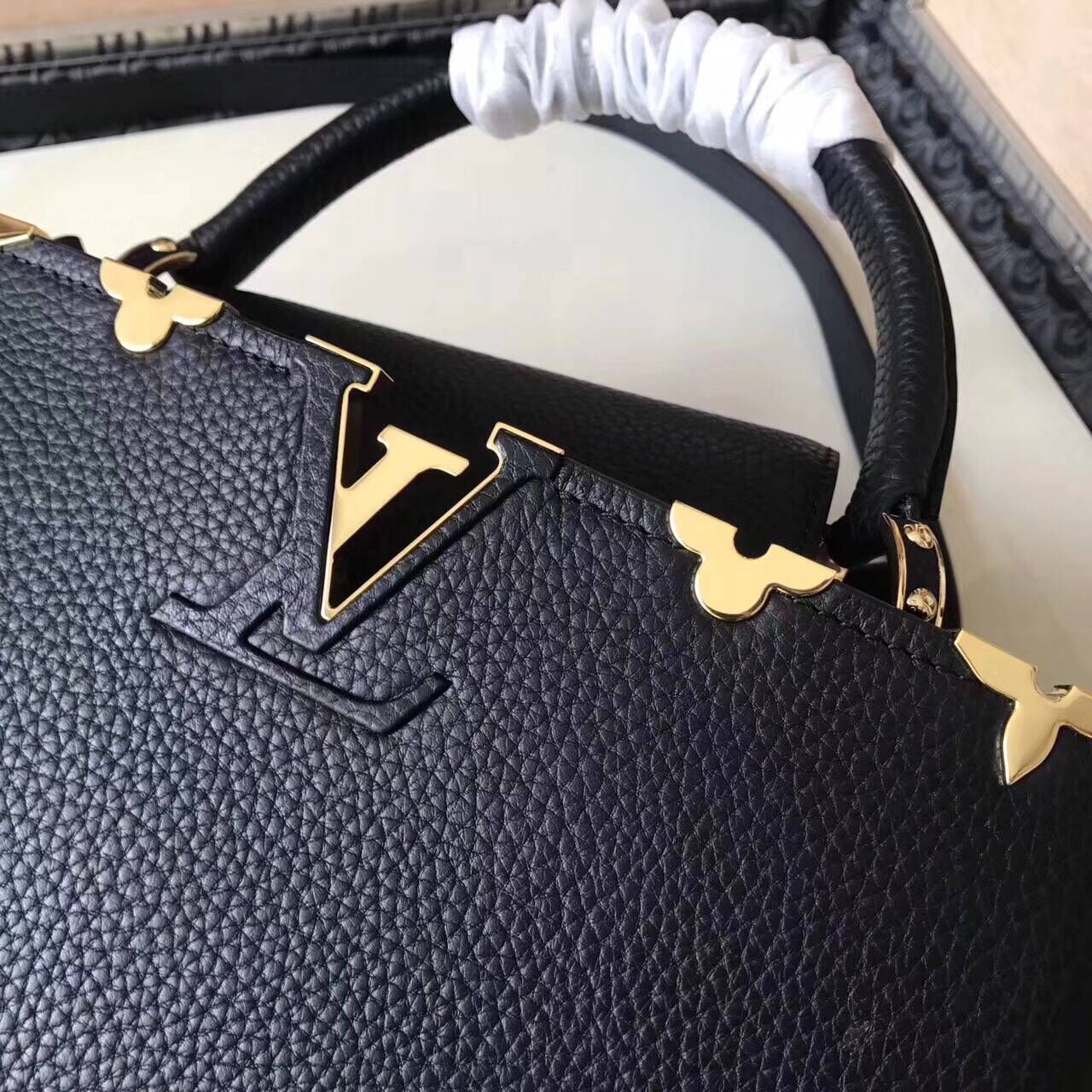 Louis Vuitton original Elegant Capucines BB Bags M94517 black
