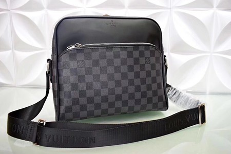 Louis Vuitton Damier Graphite Canvas Shoulder Bag N41409