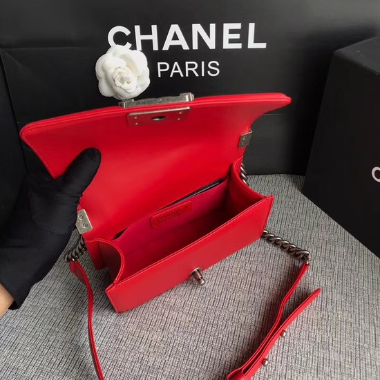 Chanel Le Boy Flap Shoulder Bag Original Calf leather A67085 Bright red silver Buckle