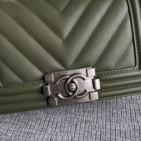Chanel Le Boy Flap Shoulder Bag Original Calf leather A67085 green silver Buckle