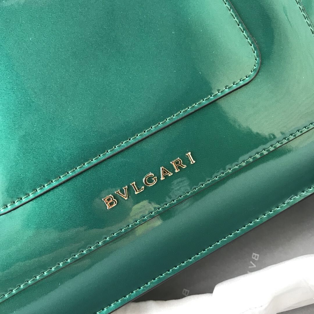 BVLGARI Serpenti Forever metallic-leather shoulder bag 4953 green