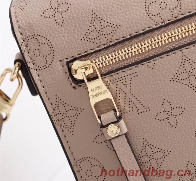 Louis Vuitton Mahina Leather POCHETTE METIS M40780 apricot