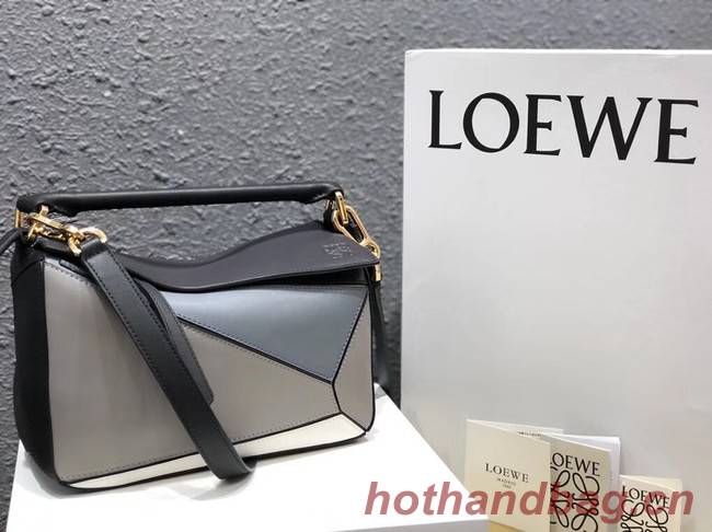 Loewe Puzzle Bag Original Leather B9124 blue white black