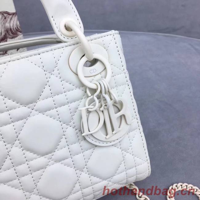 Dior ULTRAMATTE LADY DIOR-TAS M0505O white