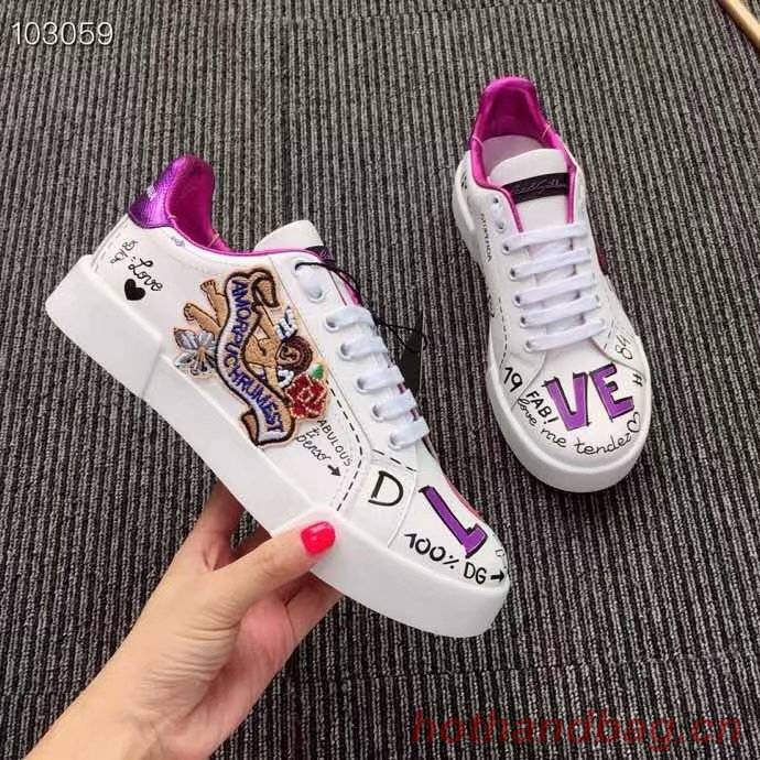 Dolce & Gabbana Heart Shoes DG434FDC-3