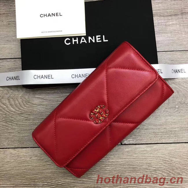 Chanel sheepskin & Gold-Tone Metal Wallet A6871 red