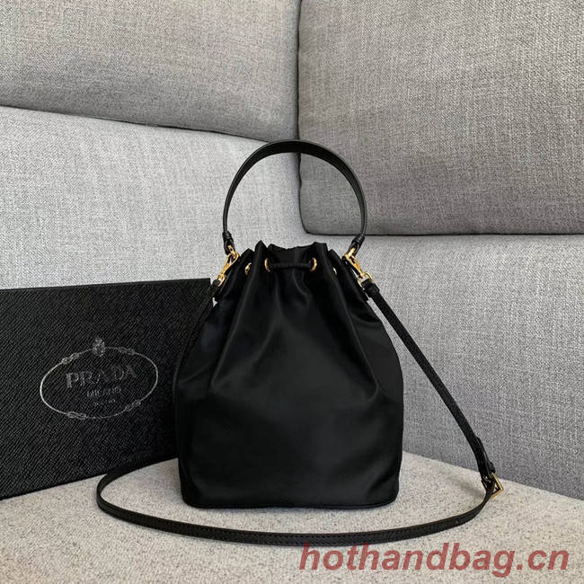 Prada Re-Edition nylon Tote bag 81166 black