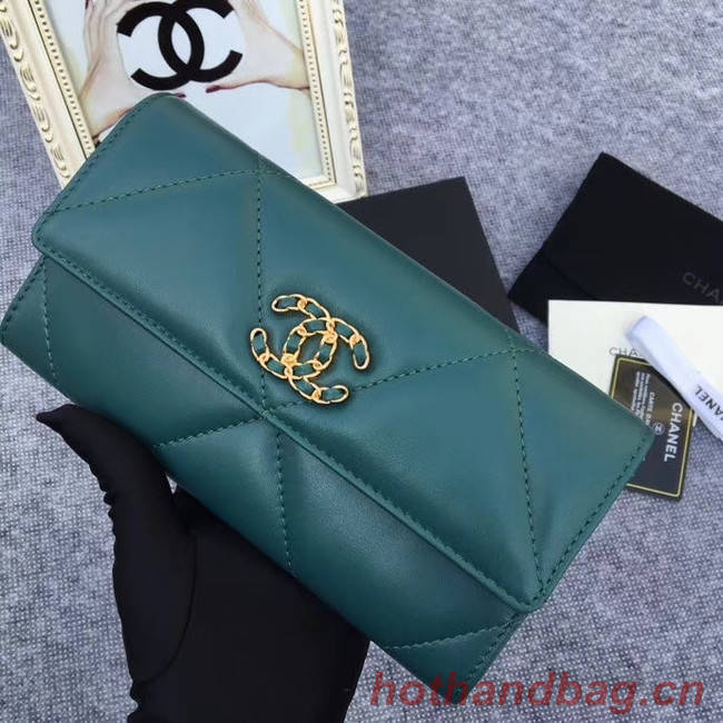 Chanel sheepskin & Gold-Tone Metal Wallet AP0955 green