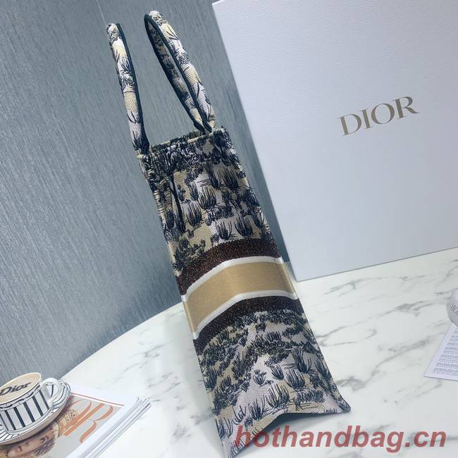 SMALL DIOR BOOK TOTE Embroidered M1296-1
