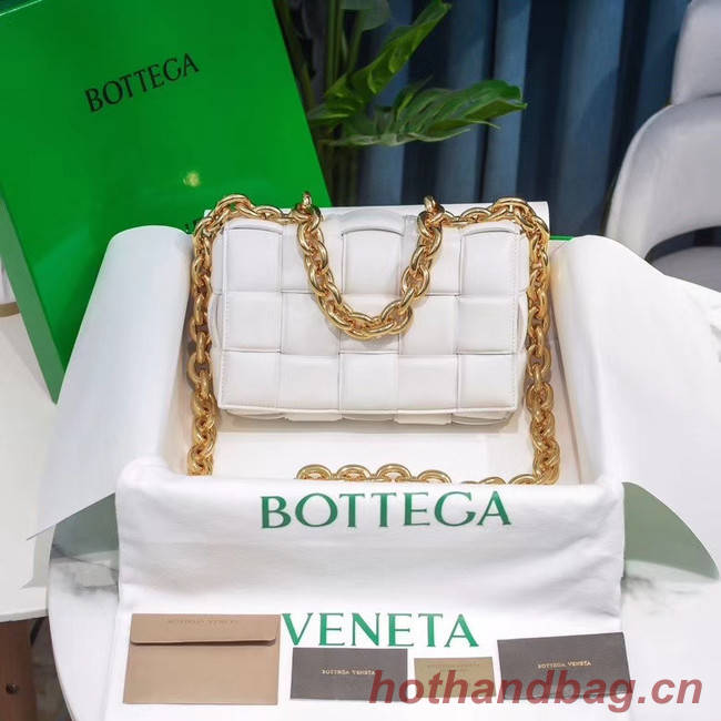 Bottega Veneta THE CHAIN CASSETTE Expedited Delivery 631421 white