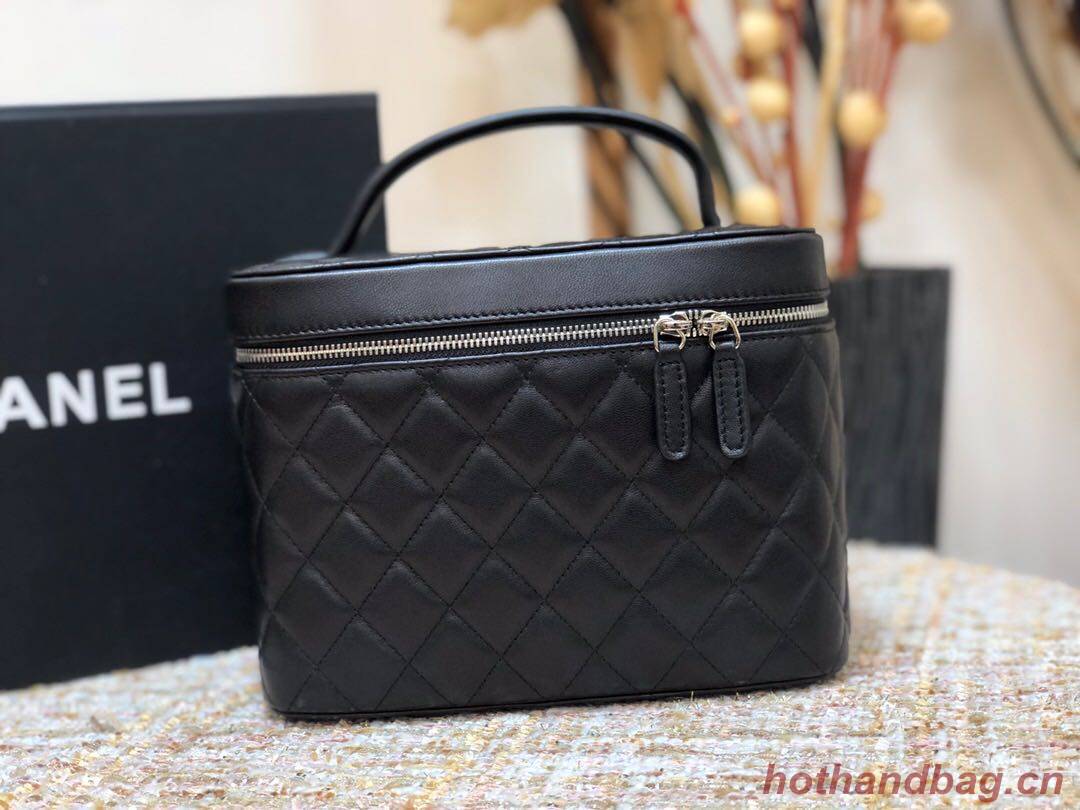 Chanel Original Lather Cosmetic Bag 5961 black