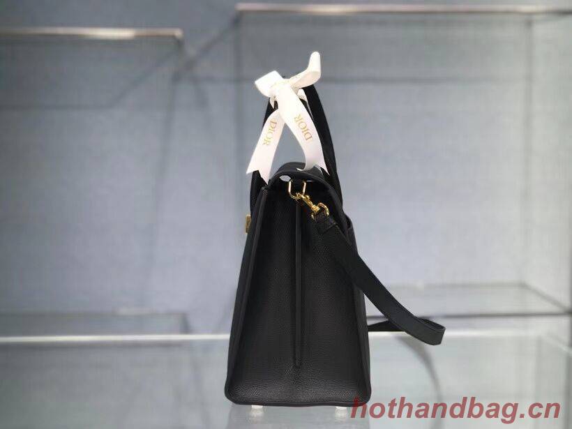 DIOR LARGE ST HONORE TOTE Grained Calfskin M9306UBAE black