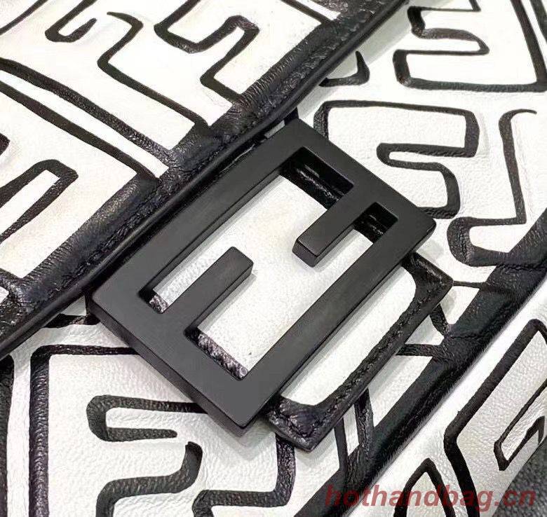 Fendi BAGUETTE Original Leather Bag F2468 White Fendi BAGUETTE Original Leather Bag F2468 White