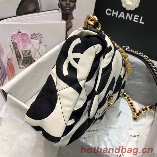 chanel 19 flap bag AS1161 black&white