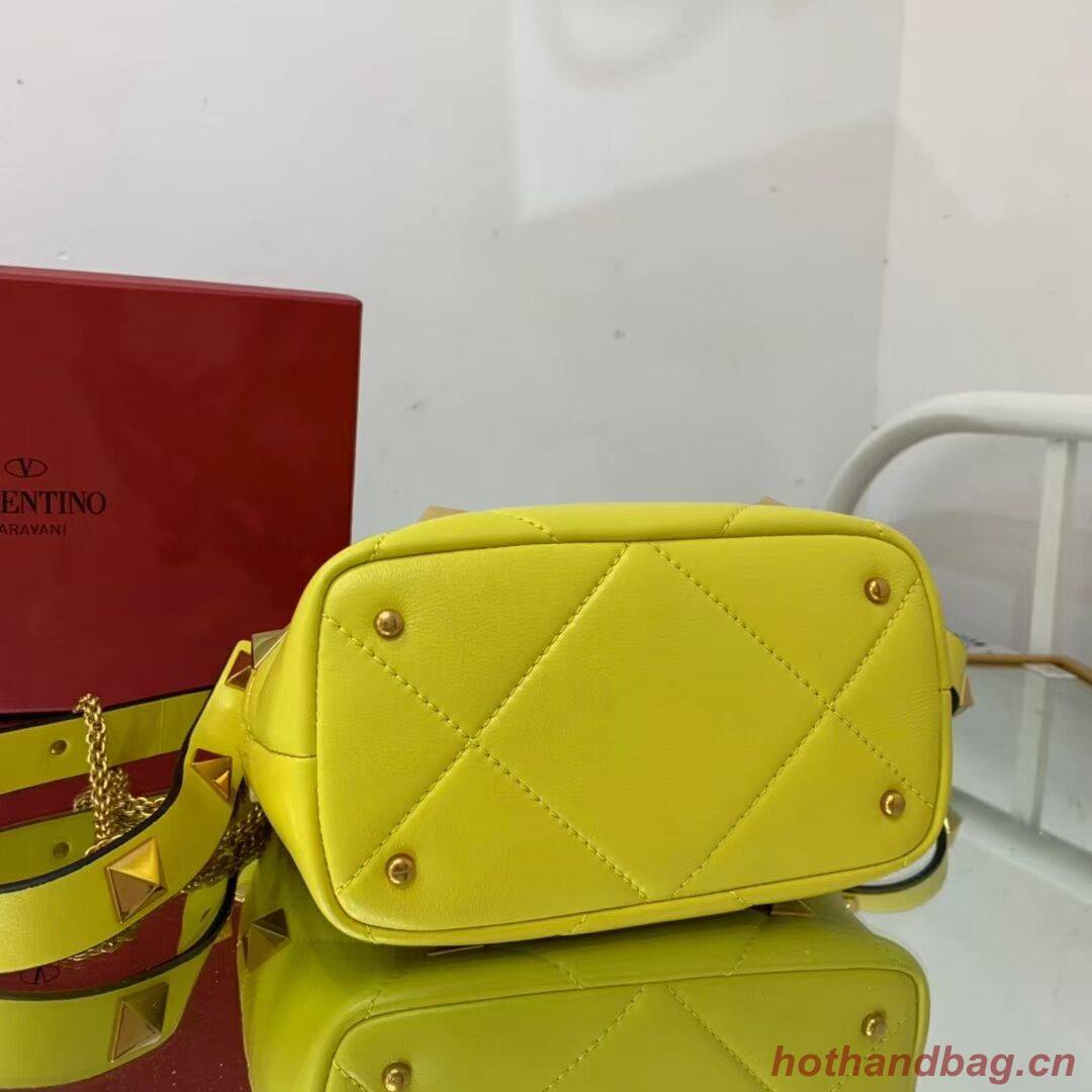 Valentino medium Garavani Roman Stud V1198 yellow