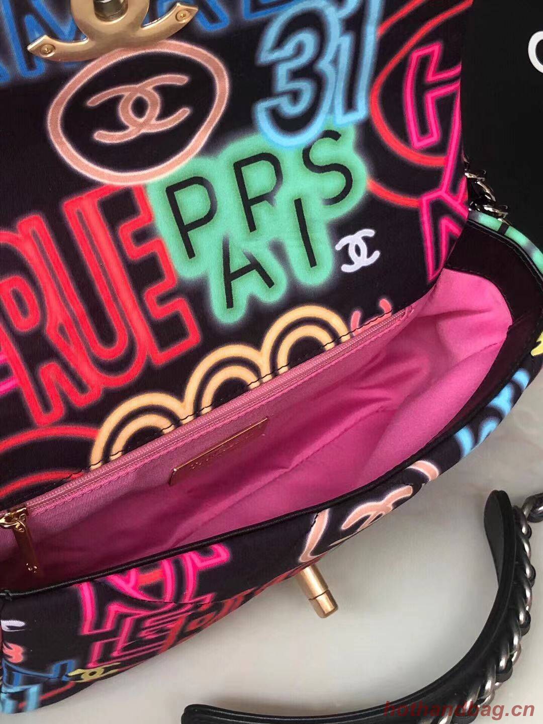 Chanel 19 flap bag AS1160 Graffiti