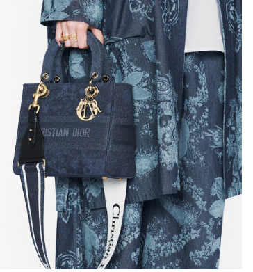 MEDIUM LADY D-LITE BAG Blue Dior Flowers Embroidered Denim M0565OJA