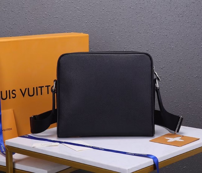 Louis Vuitton Taiga cowhide leather MESSENGER M30260 BLACK