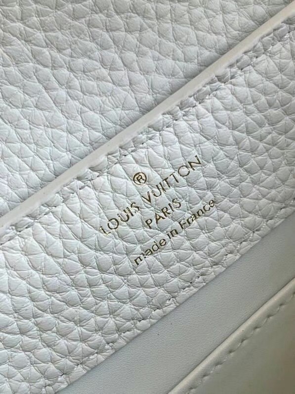 Louis Vuitton CAPUCINES MINI M55985 white