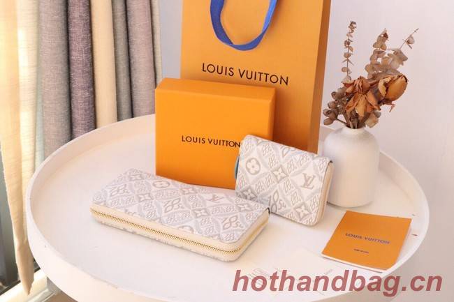 Louis Vuitton ZIPPY WALLET M81172 Beige