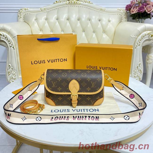 Louis Vuitton Monogram Canvas M45985