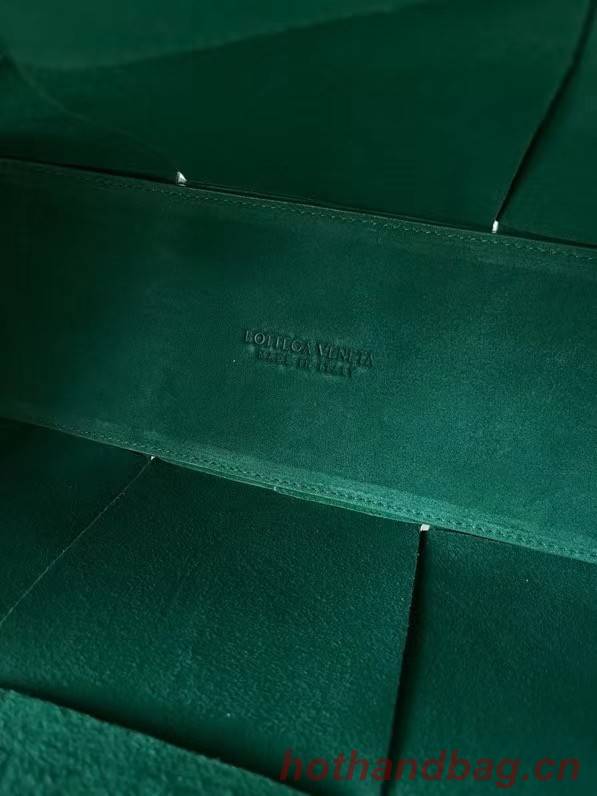 Bottega Veneta ARCO TOTE  Small intrecciato grained leather tote bag 652867 RAINTREE