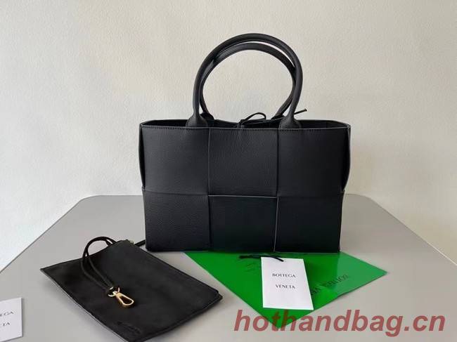 Bottega Veneta ARCO TOTE Small intrecciato grained leather tote bag 652867 black