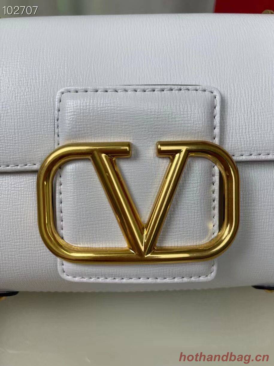 VALENTINO GARAVANI Stud Sign Grained Calfskin Shoulder Bag V0196 white