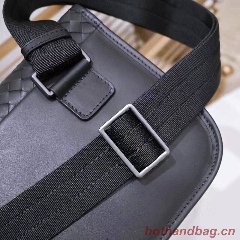 Bottega Veneta Original Leather Mens Chest Bag  6801-4 Black