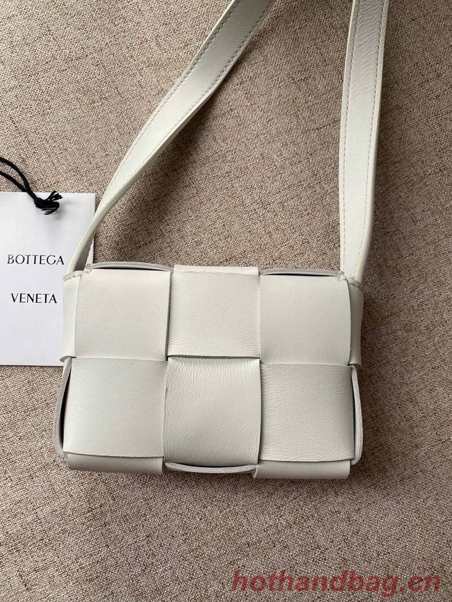 Bottega Veneta CASSETTE Mini intreccio leather cross-body bag 666688 MIRTH WASHED