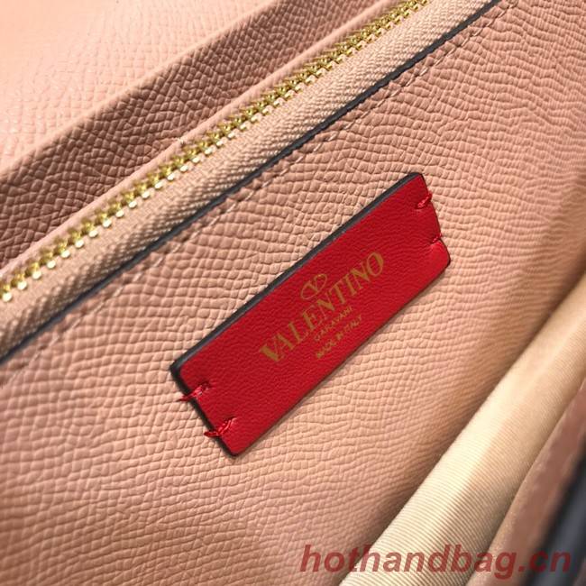 VALENTINO GARAVANI Stud Sign Grained Calfskin Shoulder Bag 0093 pink