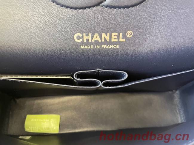 Chanel classic handbag Lambskin&silver Metal 01112 black