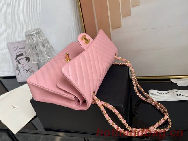 Chanel classic handbag Lambskin & gold Metal V01112 pink