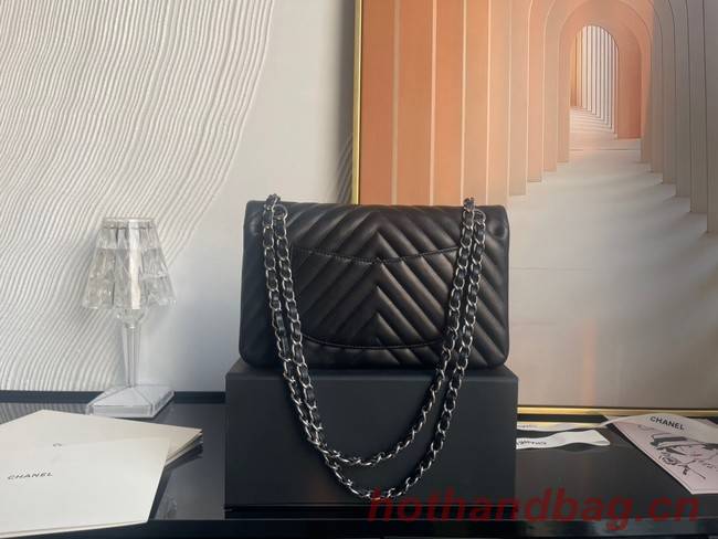 Chanel classic handbag Lambskin & silver Metal V01112 black